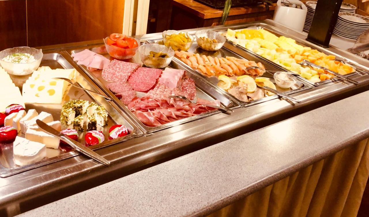 غينغن آن در برنتس Hotel Und Restaurant Lamm المظهر الخارجي الصورة